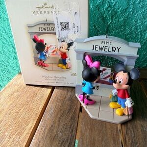 Hallmark Mickey and Minnie Window-Shopping Figurine